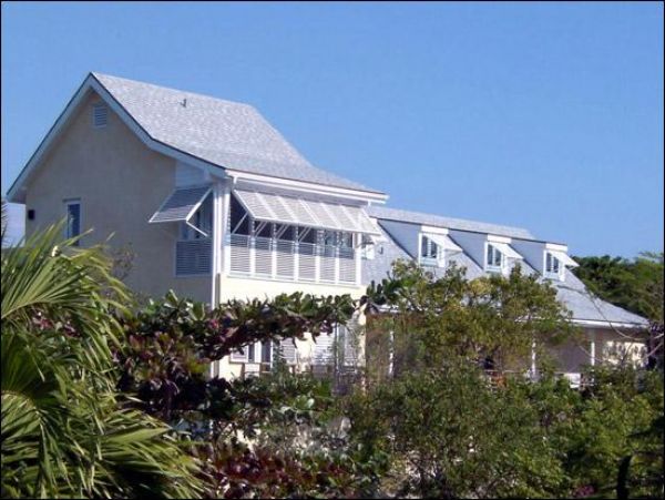 Bahamas Home 977799