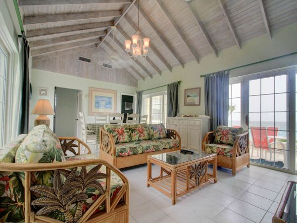 Bahamas Home 977804