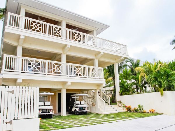 Bahamas Home 977807