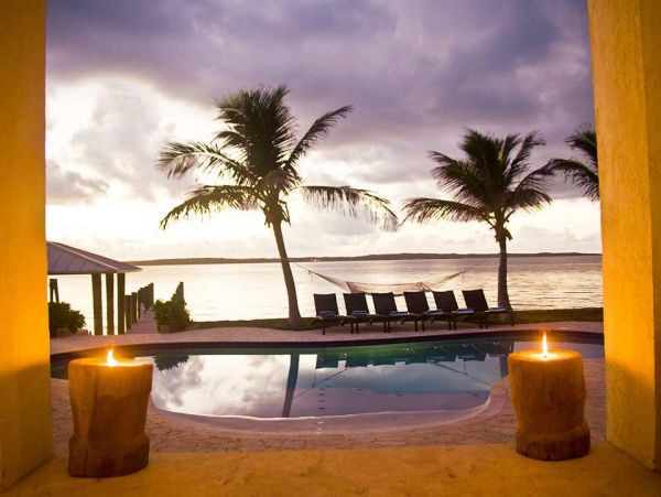 Bahamas Home 977808
