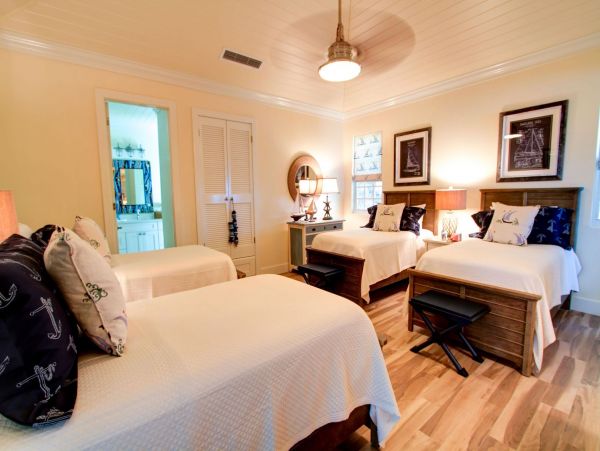 Bahamas Home 977812