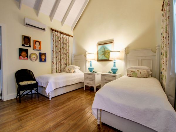 Bahamas Home 977813