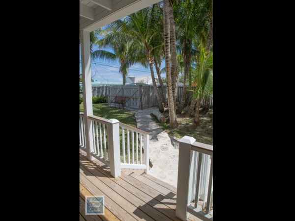 Bahamas Home 977814