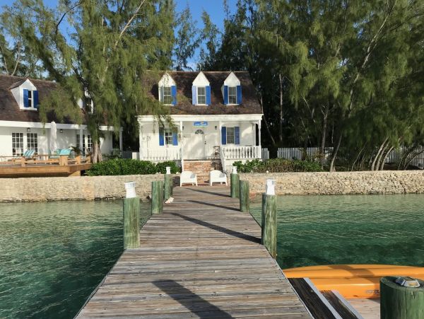 Bahamas Home 977815