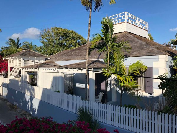 Bahamas Home 977819