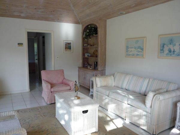 Bahamas Home 977820