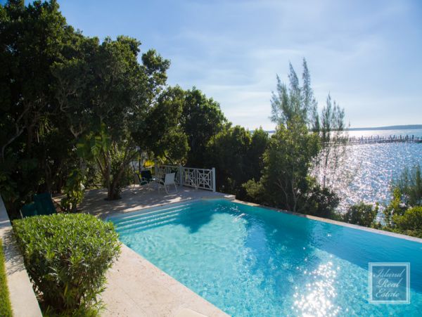 Bahamas Home 977821
