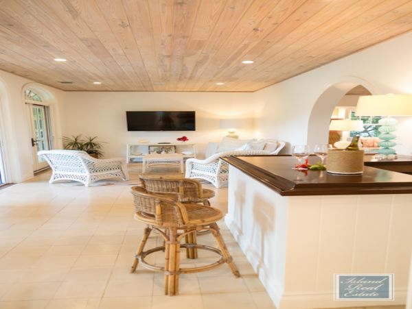 Bahamas Home 977821