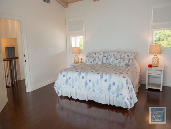 Bahamas Home 977821