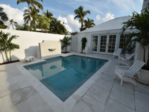 Bahamas Home 977822
