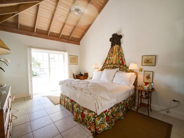 Bahamas Home 977828