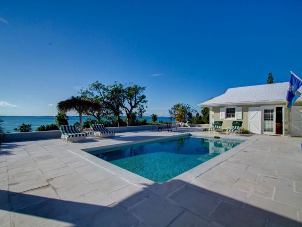 Bahamas Home 977828