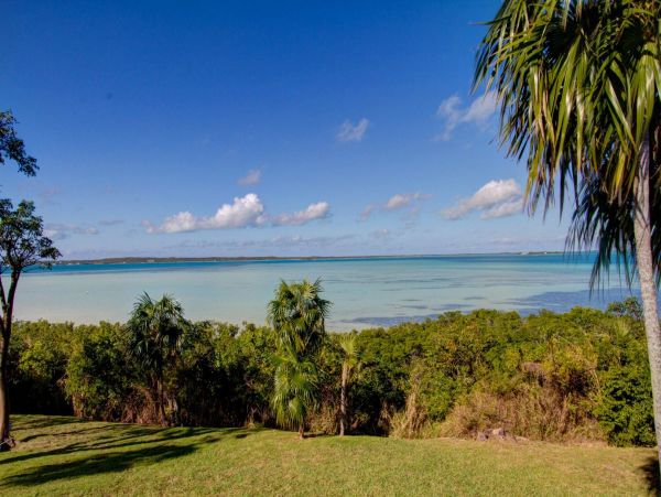 Bahamas Home 977828