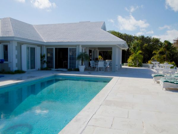 Bahamas Home 977828