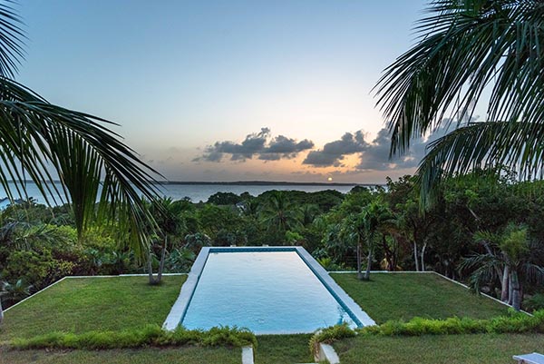 Bahamas Home 977836