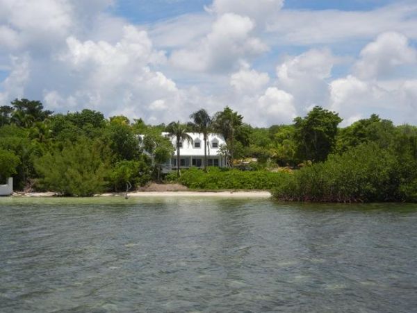 Bahamas Home 977843
