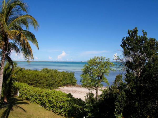 Bahamas Home 977843