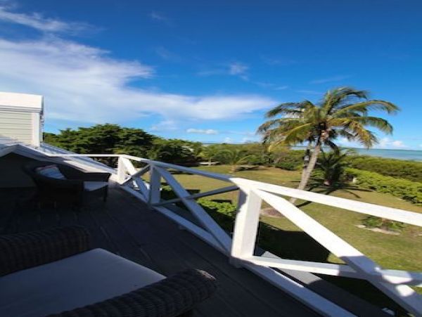 Bahamas Home 977843