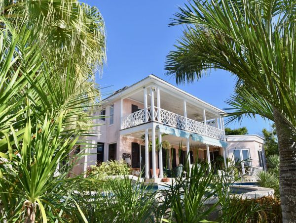 Bahamas Home 977844