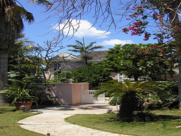 Bahamas Home 977844