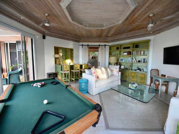 Bahamas Home 977844