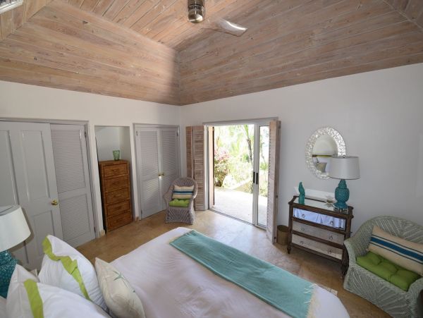 Bahamas Home 977844
