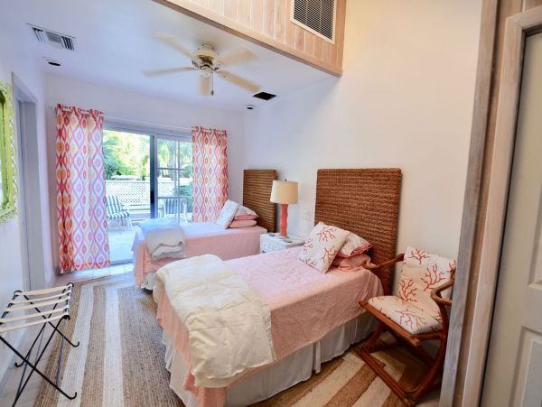 Bahamas Home 977844