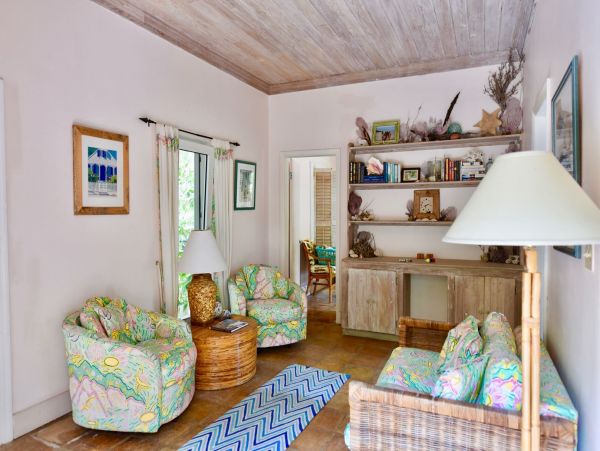 Bahamas Home 977844