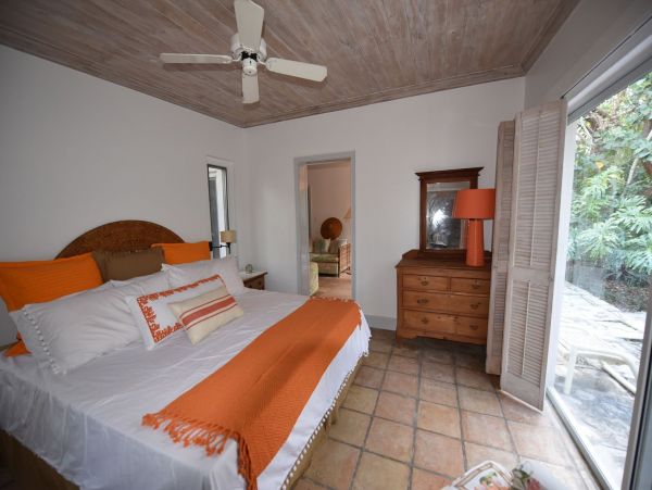 Bahamas Home 977844