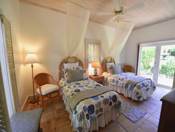 Bahamas Home 977844