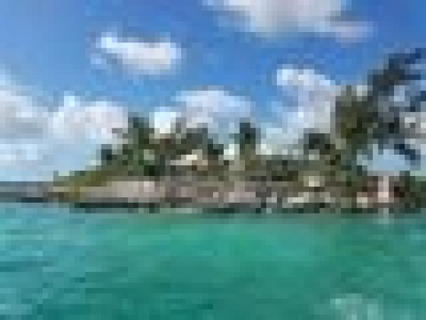 Bahamas Home 977848