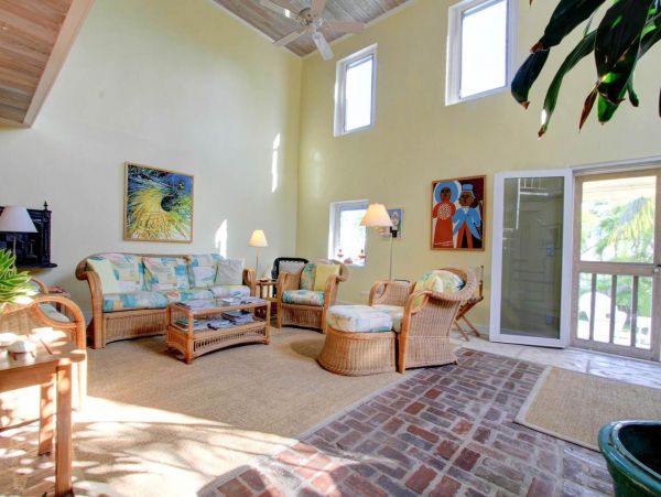 Bahamas Home 977852