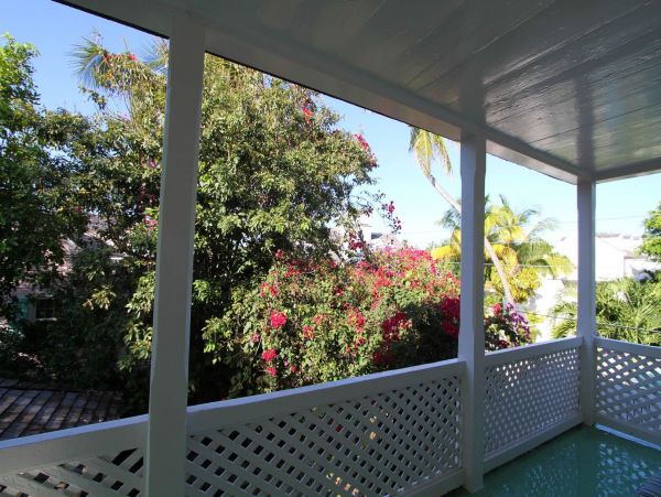 Bahamas Home 977852