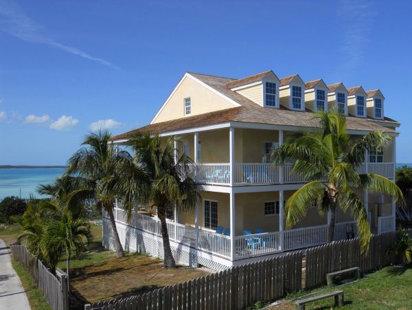 Bahamas Home 977857