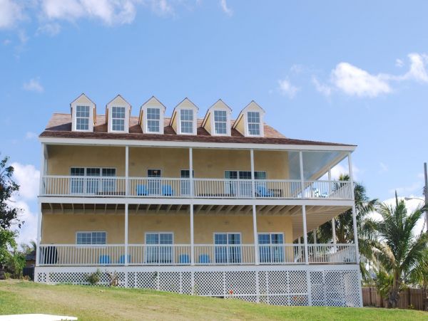 Bahamas Home 977857