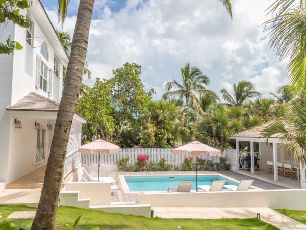 Bahamas Home 977858
