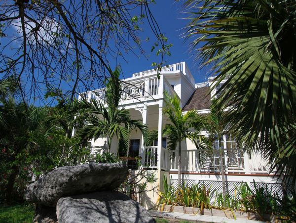 Bahamas Home 977859