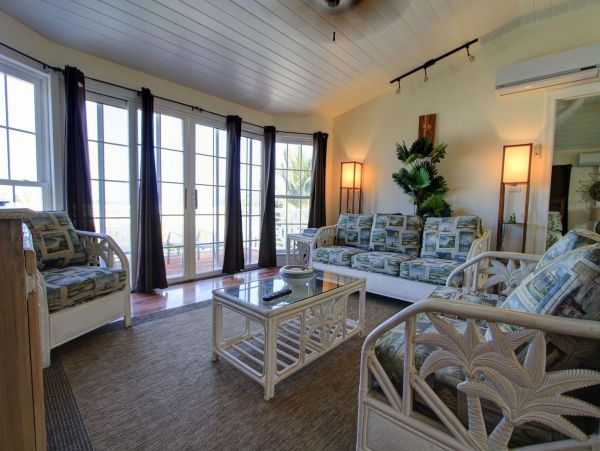 Bahamas Home 977859