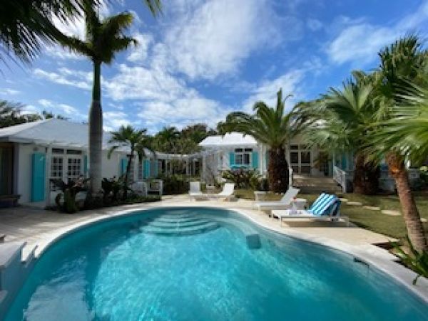 Bahamas Home 977860