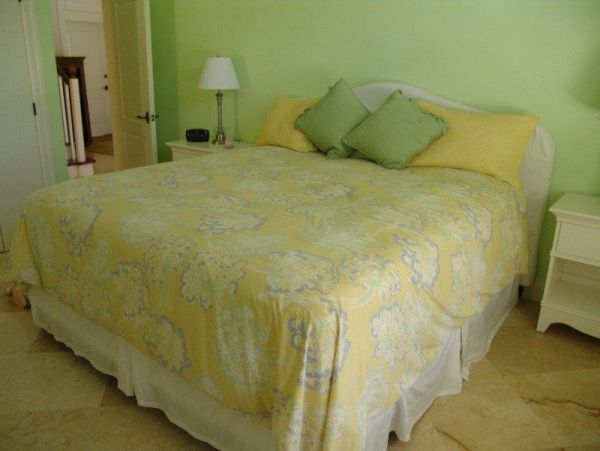 Bahamas Home 977863