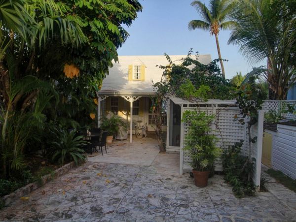 Bahamas Home 977865