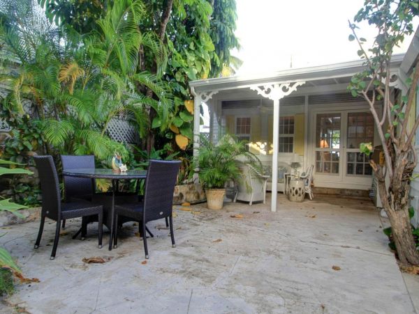 Bahamas Home 977865