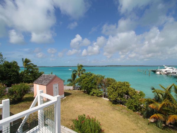 Bahamas Home 977869
