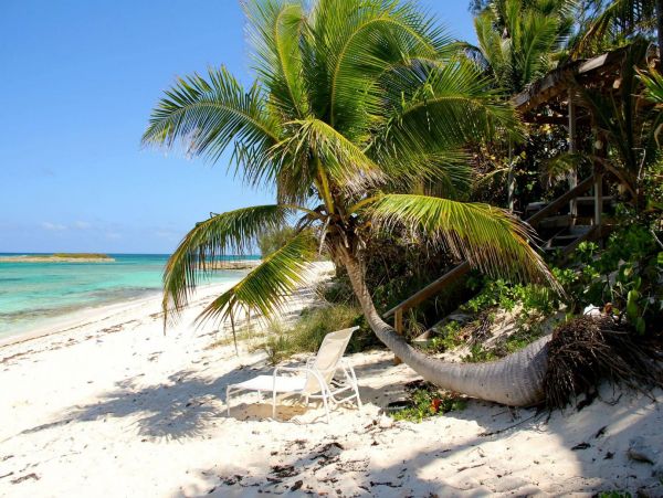 Bahamas Home 977873