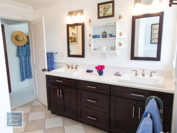 Bahamas Home 977875