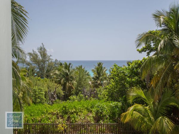 Bahamas Home 977875