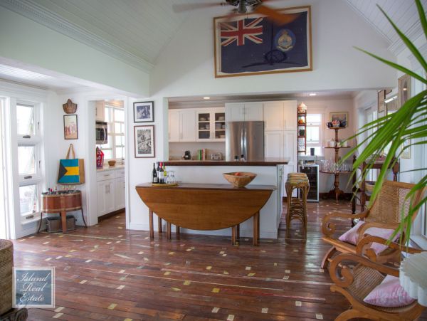 Bahamas Home 977875