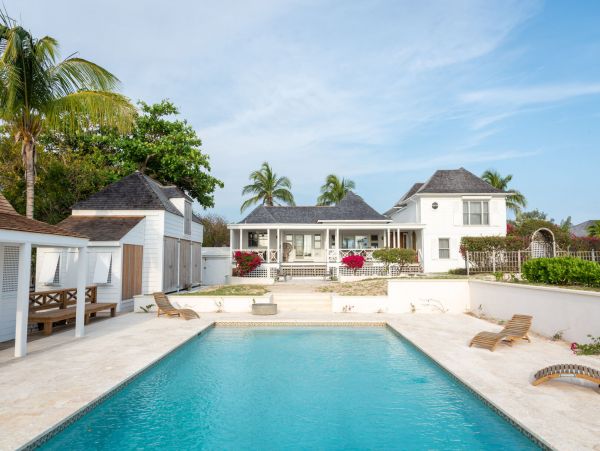Bahamas Home 977875
