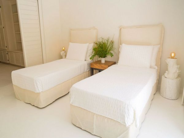 Bahamas Home 977877