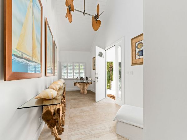 Bahamas Home 977877